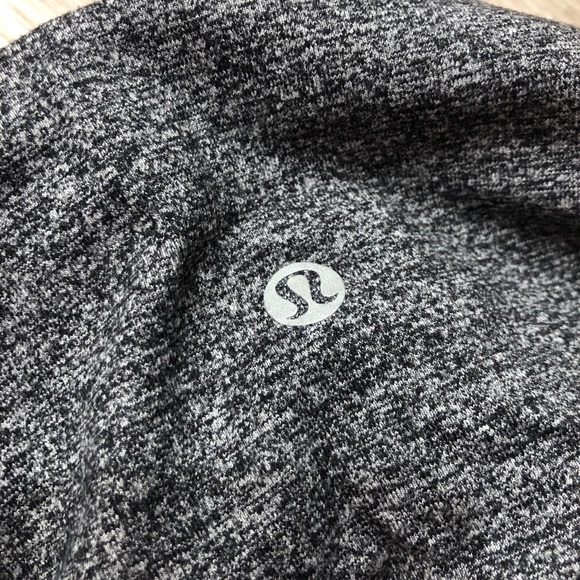 Heatherd Lululemon Wunder Under Crop - Picture 3 of 7